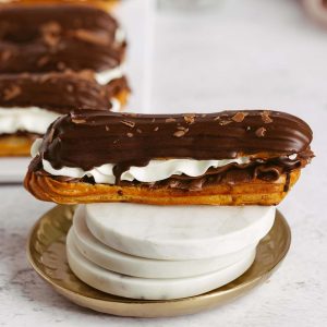 Ecler cu ciocolată și frișcă