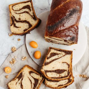 Cozonac cu nuca și cacao